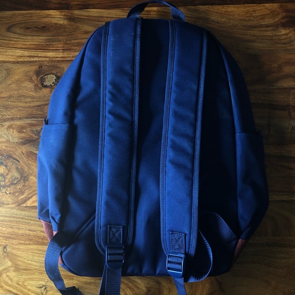 Adidas Daily XL Backpack - Picture 2 of 4